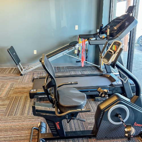 Gallery-Treatment-Area-Physical-Therapy-by-Phoenix-Hutchinson-KS